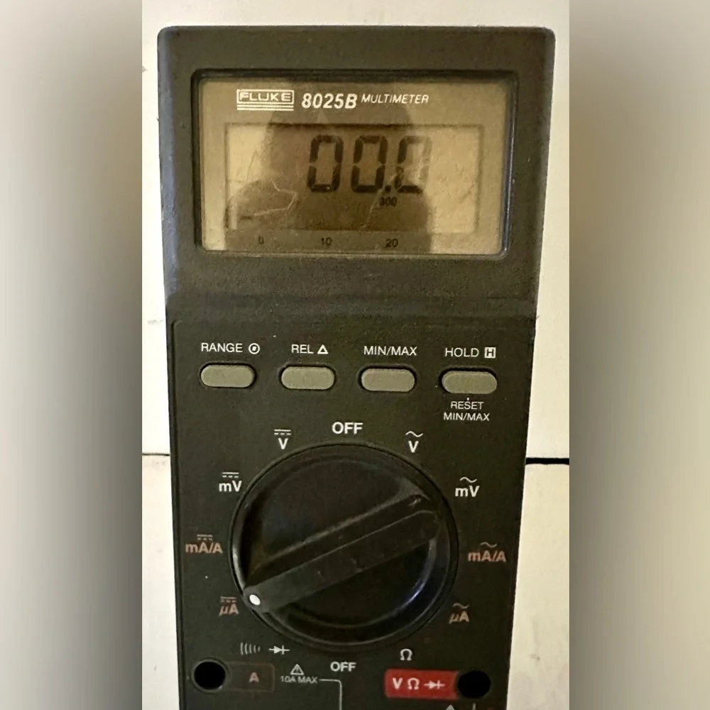 Vintage Fluke 8025B Portable Handheld Digital Pocket Size Multimeter